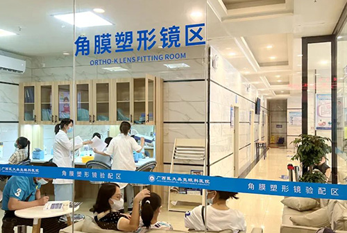 OK镜为什么这么贵？怎么选择合适的品牌？了解这几点很重要