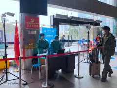 客流返程高峰 | 广西医大晶亮眼科医院积极参与疫情防控保出行！