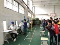 关爱青少年眼健康，我院走进江南区4所中小学开展视力健康检查工作 